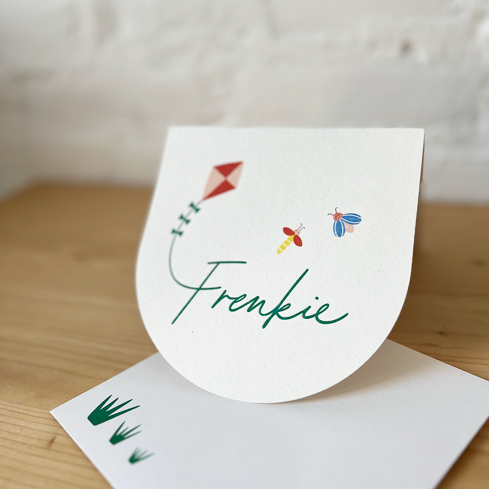 geboortekaartje Frenkie, vorm stans en letterpress naam